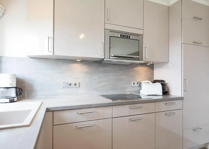 Achter Duenem App 5 *